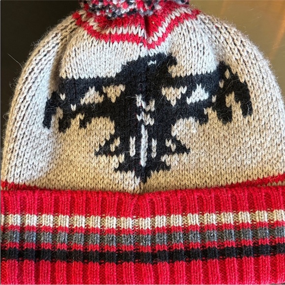 FAHERTY Steven Paul Judd
Thunderbird Hat Limited
Edition main image 4